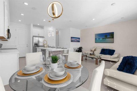 Townhouse in Davenport, Florida 3 bedrooms, 153.57 sq.m. № 1789260 - photo 8