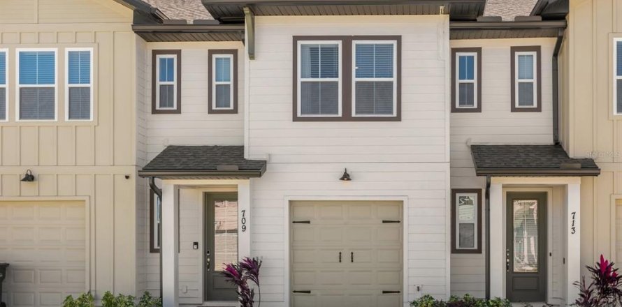 Townhouse in Davenport, Florida 3 bedrooms, 153.57 sq.m. № 1789260