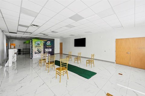 Commercial property in Tampa, Florida 693.61 sq.m. № 2099602 - photo 16