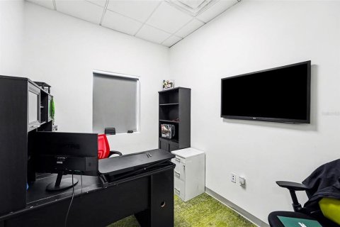 Commercial property in Tampa, Florida 693.61 sq.m. № 2099602 - photo 25