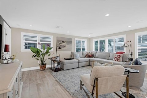Casa en venta en Sarasota, Florida, 2 dormitorios, 99.22 m2 № 1510464 - foto 14