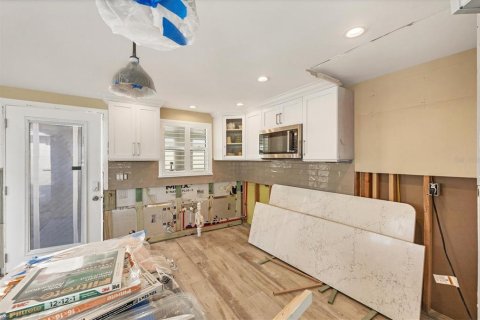 Casa en venta en Sarasota, Florida, 2 dormitorios, 99.22 m2 № 1510464 - foto 2