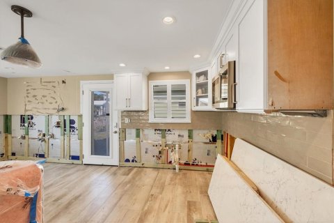Casa en venta en Sarasota, Florida, 2 dormitorios, 99.22 m2 № 1510464 - foto 3