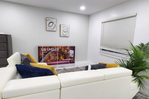 Condominio en venta en Tampa, Florida, 3 dormitorios, 115.01 m2 № 2229585 - foto 4