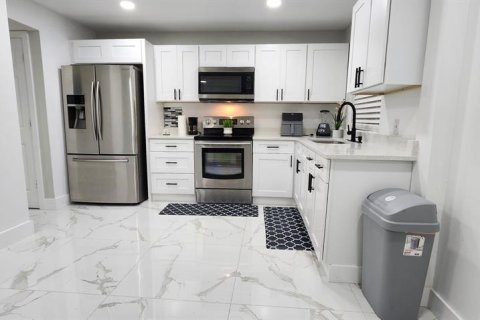 Condominio en venta en Tampa, Florida, 3 dormitorios, 115.01 m2 № 2229585 - foto 7