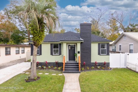 House in Jacksonville, Florida 3 bedrooms, 106.84 sq.m. № 877808 - photo 1