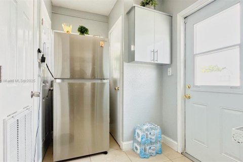 Villa ou maison à vendre à Miami Gardens, Floride: 3 chambres, 128.86 m2 № 1966512 - photo 13