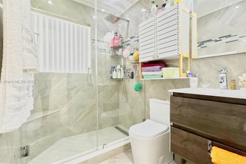 Villa ou maison à vendre à Miami Gardens, Floride: 3 chambres, 128.86 m2 № 1966512 - photo 12