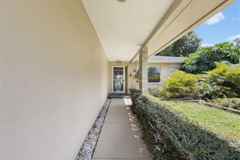 Villa ou maison à vendre à Clearwater, Floride: 2 chambres, 142.6 m2 № 2400144 - photo 7