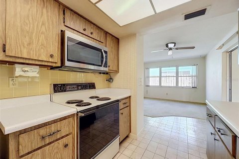 Villa ou maison à vendre à Clearwater, Floride: 2 chambres, 142.6 m2 № 2400144 - photo 20