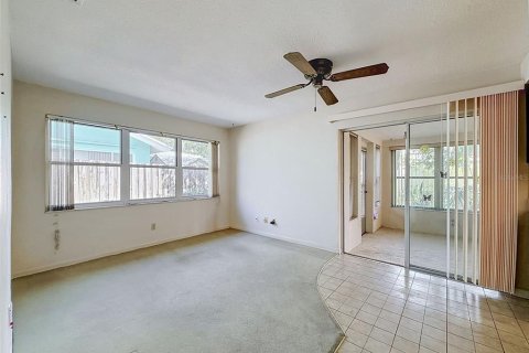 Villa ou maison à vendre à Clearwater, Floride: 2 chambres, 142.6 m2 № 2400144 - photo 30