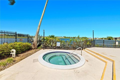 Condo in Miami, Florida, 3 bedrooms  № 1822027 - photo 20