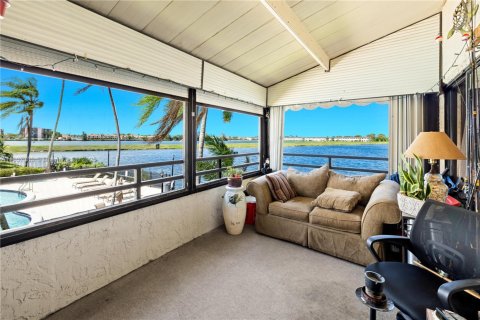 Condo in Miami, Florida, 3 bedrooms  № 1822027 - photo 5