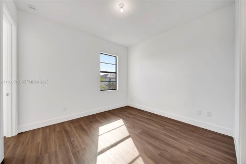 Купить виллу или дом в Форт-Лодердейл, Флорида 4 спальни, 263.01м2, № 1990037 - фото 27