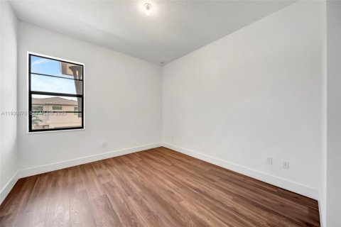 Купить виллу или дом в Форт-Лодердейл, Флорида 4 спальни, 263.01м2, № 1990037 - фото 30