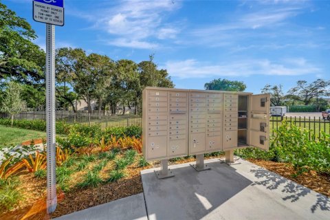 Купить виллу или дом в Форт-Лодердейл, Флорида 4 спальни, 263.01м2, № 1990037 - фото 20