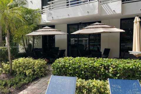 Condominio en alquiler en Aventura, Florida, 2 dormitorios, 98.66 m2 № 1950912 - foto 28