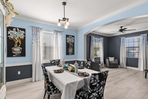 Villa ou maison à vendre à New Port Richey, Floride: 5 chambres, 298.22 m2 № 2418560 - photo 8