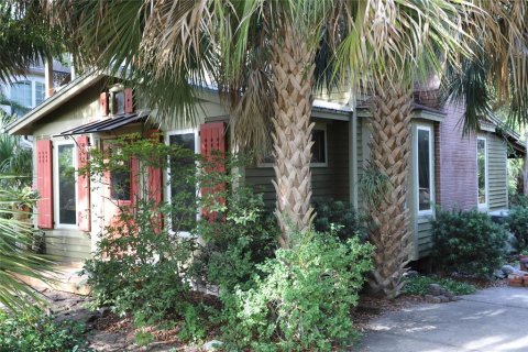 Casa en Palm Harbor, Florida 2 dormitorios, 139.91 m2 № 2104576