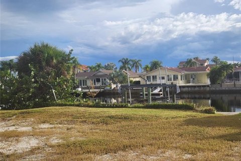 Land in New Port Richey, Florida № 2234270