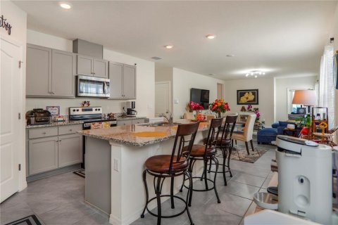 Casa en venta en Davenport, Florida, 4 dormitorios, 153.75 m2 № 2201090 - foto 13