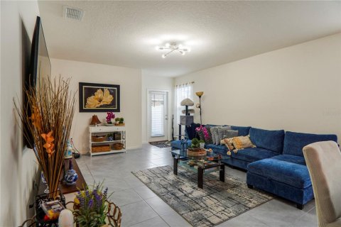 Casa en venta en Davenport, Florida, 4 dormitorios, 153.75 m2 № 2201090 - foto 6