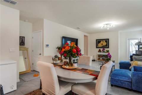 Casa en venta en Davenport, Florida, 4 dormitorios, 153.75 m2 № 2201090 - foto 7