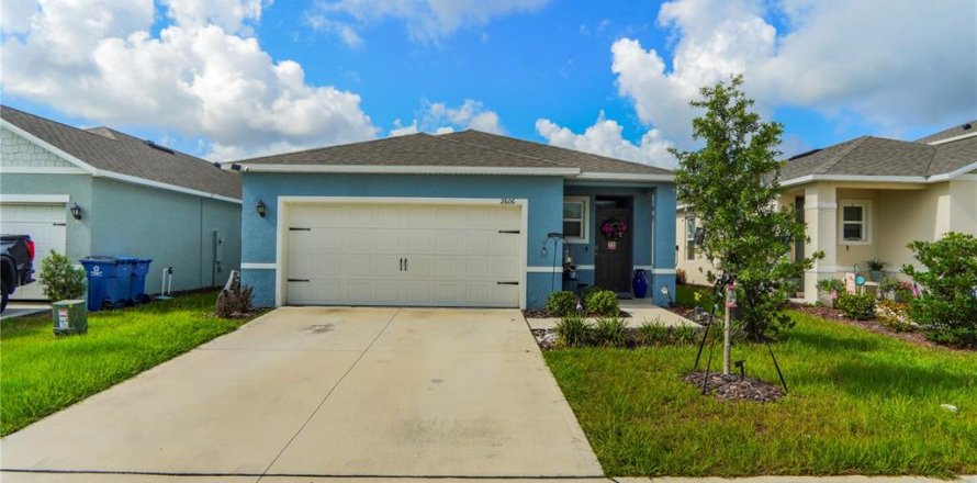 Casa en Davenport, Florida 4 dormitorios, 153.75 m2 № 2201090