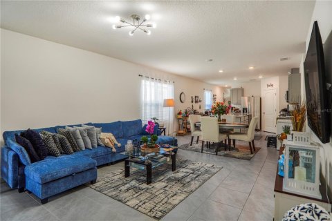 Casa en venta en Davenport, Florida, 4 dormitorios, 153.75 m2 № 2201090 - foto 4