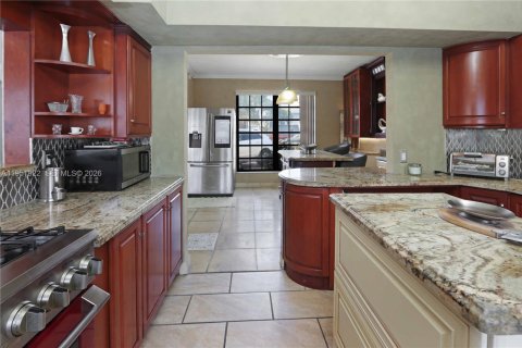 Купить виллу или дом в Холливуд, Флорида 3 спальни, 226.03м2, № 2009501 - фото 7