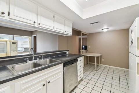 Casa en venta en Port Richey, Florida, 3 dormitorios, 165.74 m2 № 1822529 - foto 29