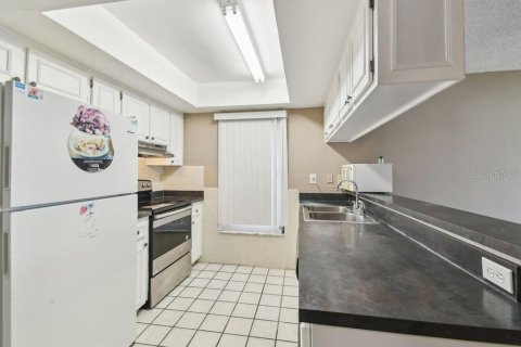 Casa en venta en Port Richey, Florida, 3 dormitorios, 165.74 m2 № 1822529 - foto 25