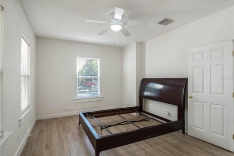 House in Leesburg, Florida 3 bedrooms, 166.2 sq.m. № 1832052 - photo 3