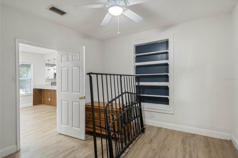 House in Leesburg, Florida 3 bedrooms, 166.2 sq.m. № 1832052 - photo 22