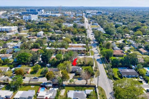 Casa en venta en South Miami, Florida, 3 dormitorios, 115.66 m2 № 2032149 - foto 29