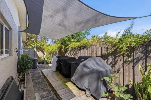 Casa en venta en South Miami, Florida, 3 dormitorios, 115.66 m2 № 2032149 - foto 21