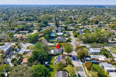 Casa en venta en South Miami, Florida, 3 dormitorios, 115.66 m2 № 2032149 - foto 30