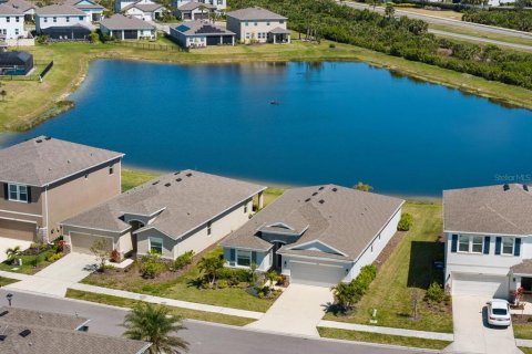 House in Sarasota, Florida 4 bedrooms, 189.99 sq.m. № 1608337 - photo 3