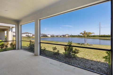 House in Sarasota, Florida 4 bedrooms, 189.99 sq.m. № 1608337 - photo 22