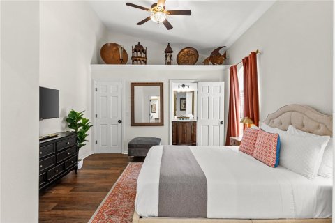 House in Palm Harbor, Florida 4 bedrooms, 409.7 sq.m. № 2318583 - photo 29