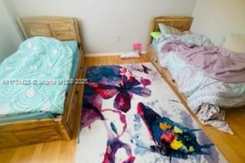 Купить кондоминиум в Халландейл-Бич, Флорида 2 спальни, 126.35м2, № 1729669 - фото 16