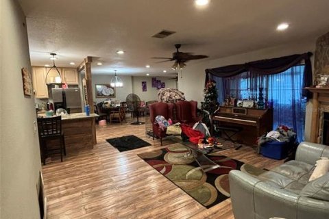 House in Orlando, Florida 4 bedrooms, 170.85 sq.m. № 1894062 - photo 5