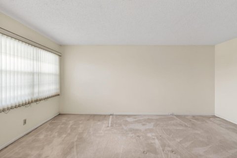 Condo in Boca Raton, Florida, 2 bedrooms  № 2259629 - photo 27