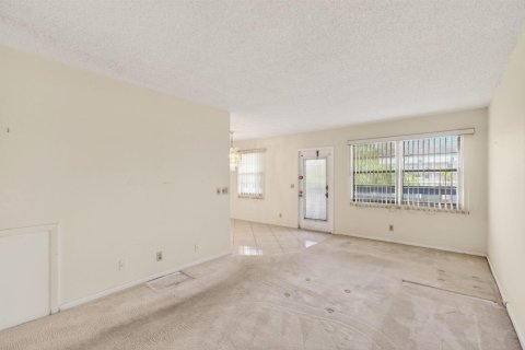 Condo in Boca Raton, Florida, 2 bedrooms  № 2259629 - photo 17