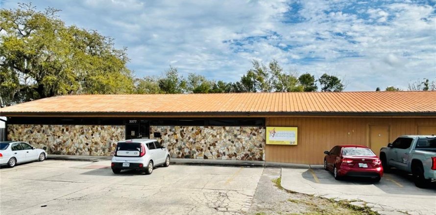 Propiedad comercial en Winter Park, Florida 381.27 m2 № 1217780