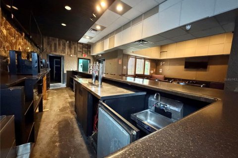 Immobilier commercial à vendre à Port Charlotte, Floride: 536.6 m2 № 2411416 - photo 14