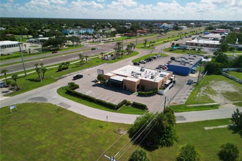 Immobilier commercial à vendre à Port Charlotte, Floride: 536.6 m2 № 2411416 - photo 6
