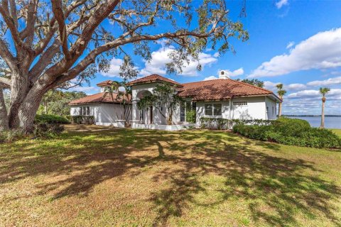 House in Leesburg, Florida 3 bedrooms, 315.87 sq.m. № 2115584 - photo 3