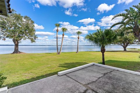 House in Leesburg, Florida 3 bedrooms, 315.87 sq.m. № 2115584 - photo 7