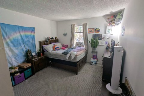 Condo in Margate, Florida, 2 bedrooms  № 1941556 - photo 14